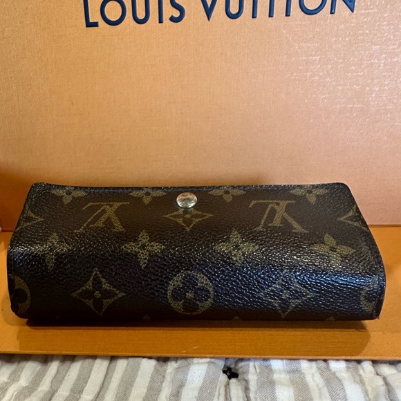 Louis Vuitton wallet - Picture 4 of 16